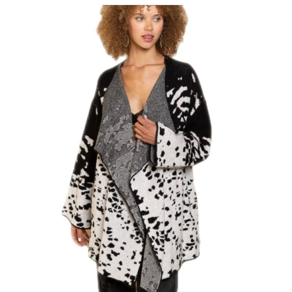 POL Black white Waterfall Open Front Cardigan Size S oversized